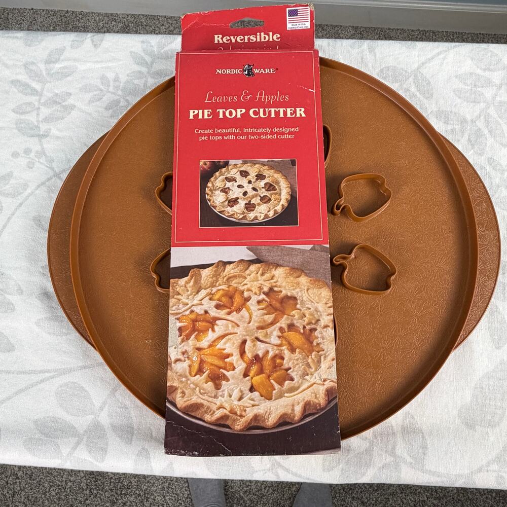 Vintage Nordic Ware Pie Crust Cutter Leaves and Apples Original Packaging fall